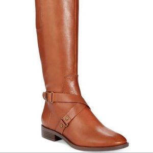 Brand New never worn. Leather upper w/ Round Toe. Man-Made outsole. Shaft 16”